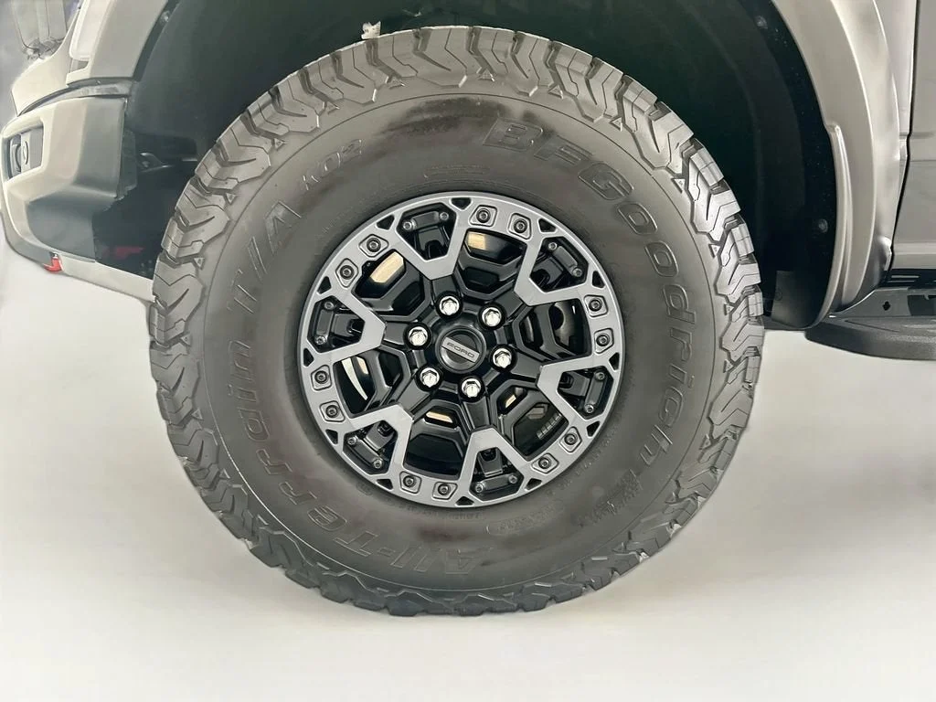 Used 2024 Black Metallic Ford Raptor image 29