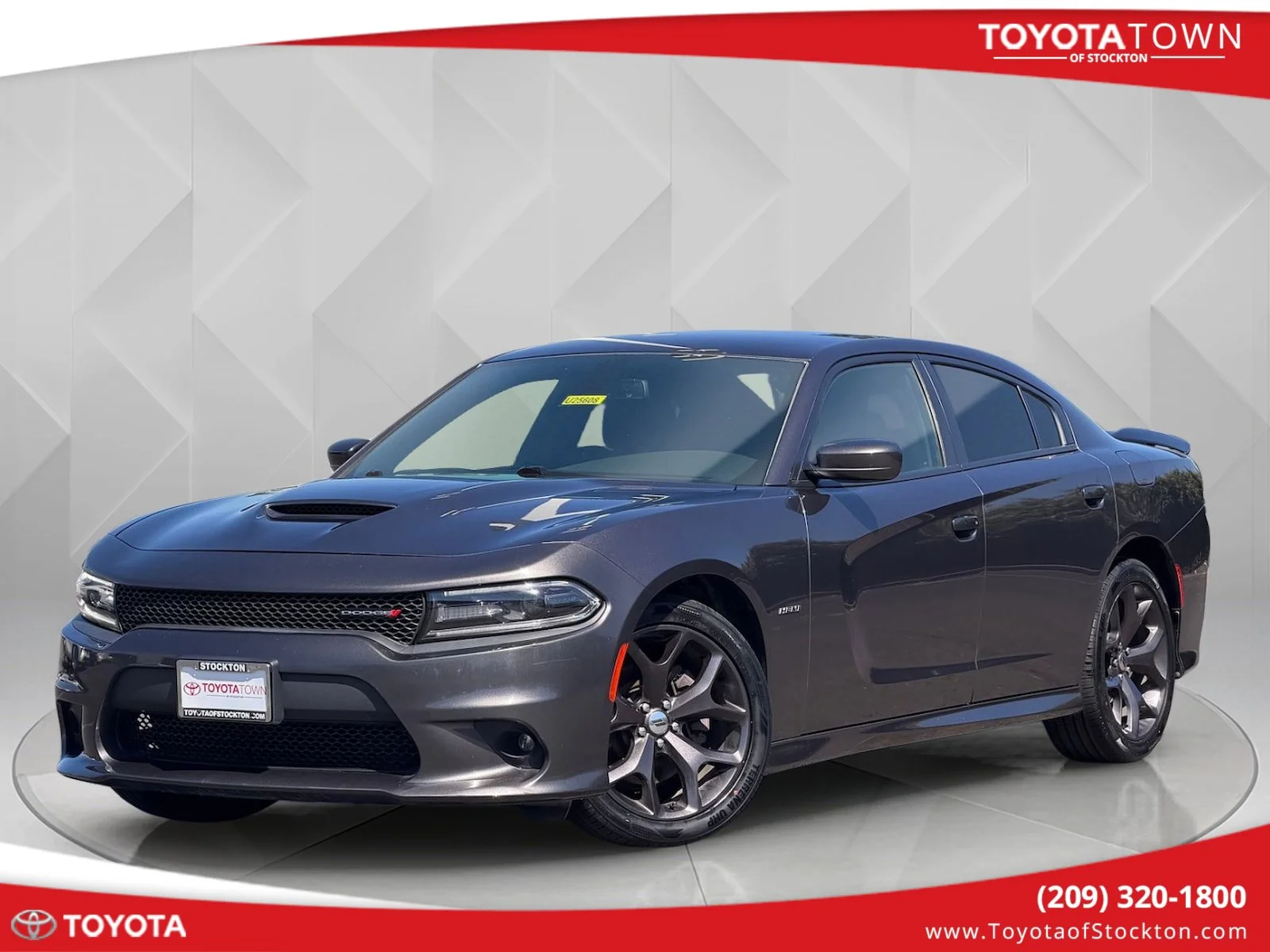 2019 Dodge Charger R/T's photo