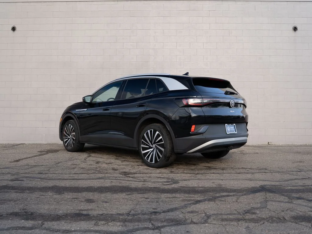 Used 2023 Black Volkswagen Pro S Plus image 3