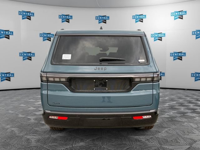 New 2026 Steel Blue Exterior Paint Jeep Limited Reserve image 4