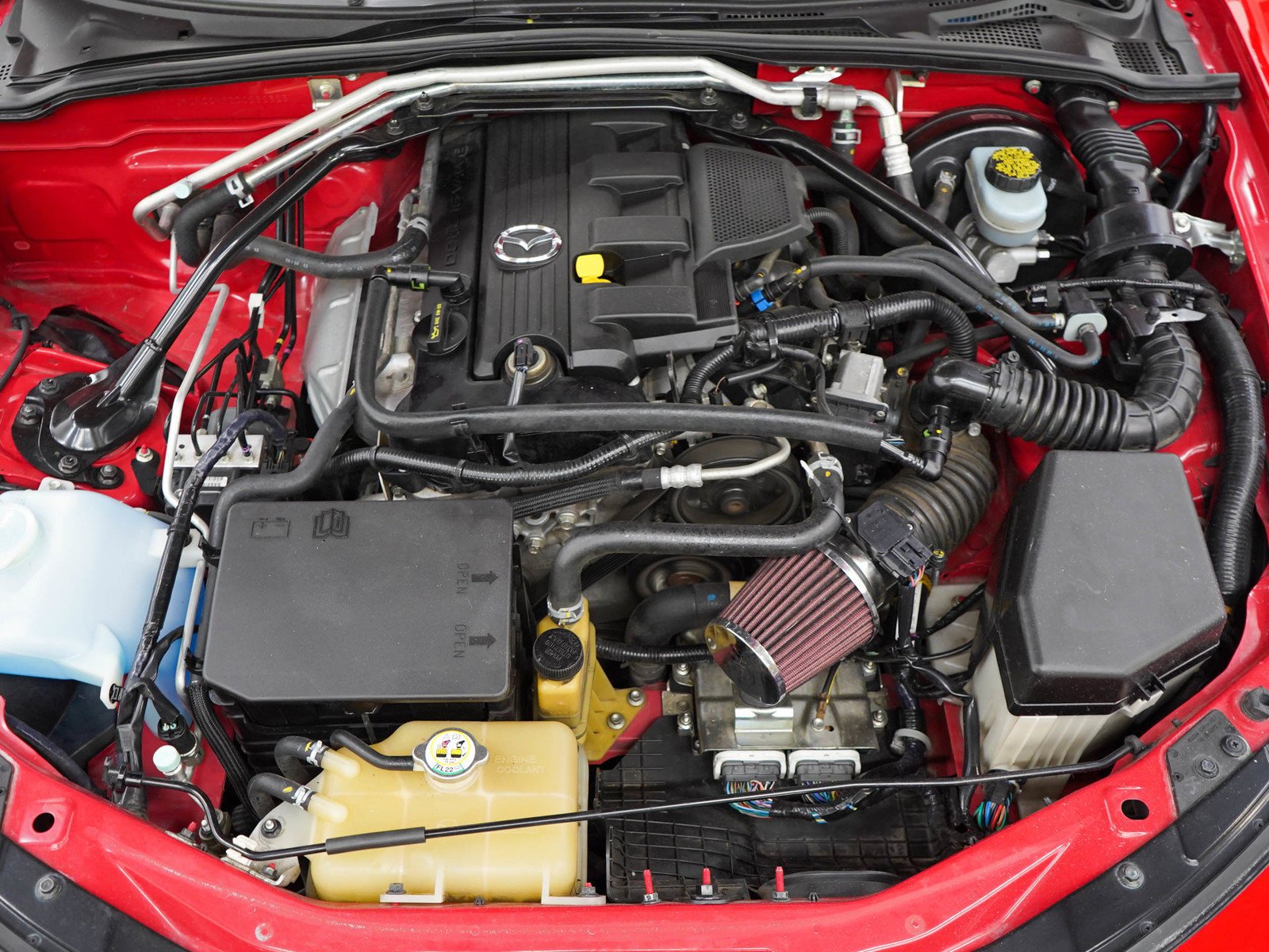Used 2013 Red Mazda Club image 23