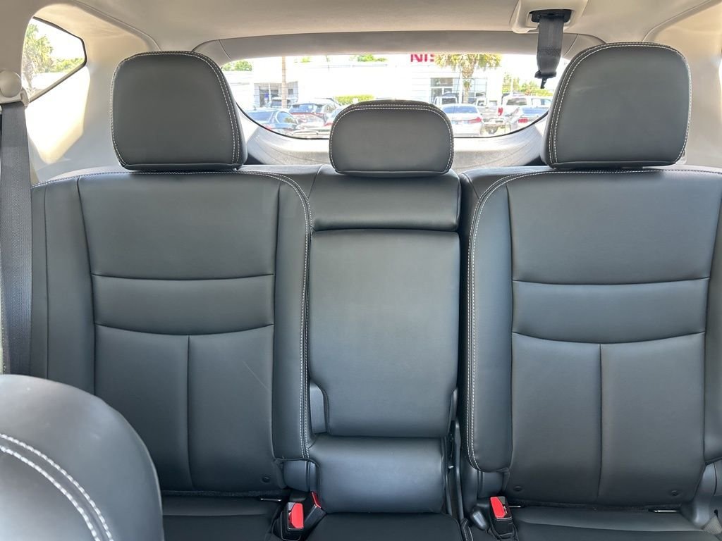 Used 2024 White Nissan SV image 15