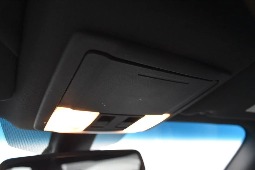 Used 2018 Gray Ford SHO image 16