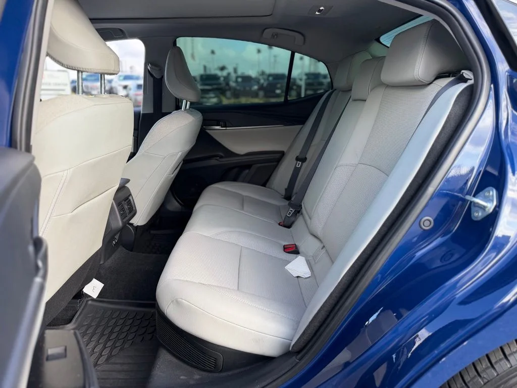 Used 2025 Blue Toyota XLE image 4