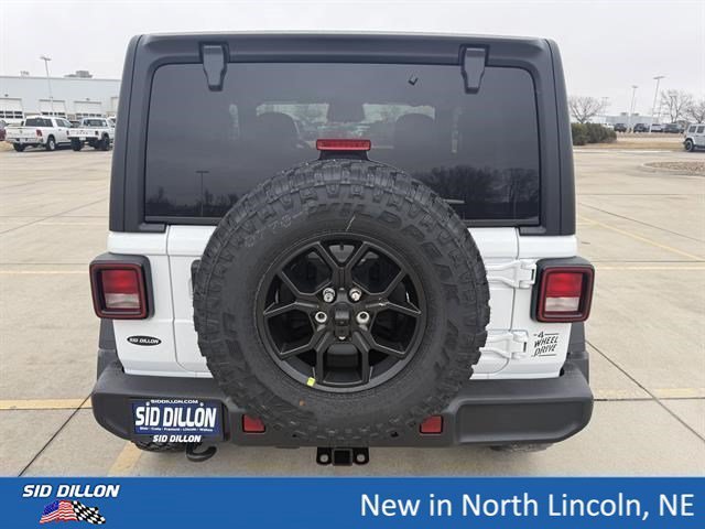 New 2026 Bright White Clear-Coat Exterior Paint Jeep Sport image 4