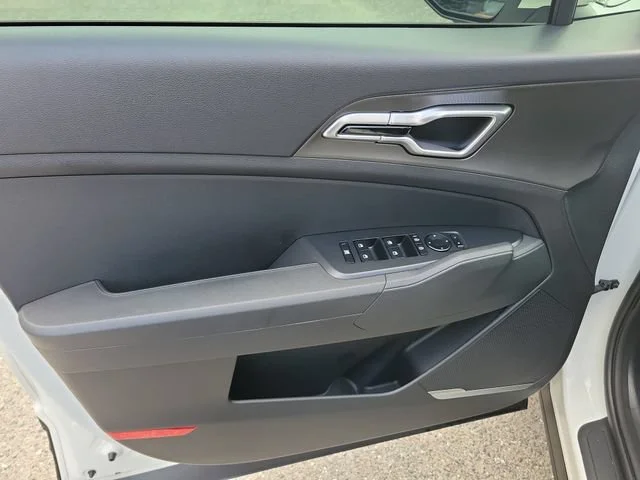 2026 Kia Sportage LX Hybrid - Photo 25