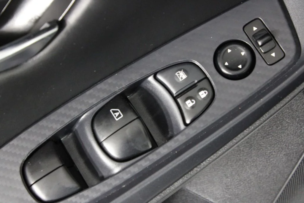 2023 Nissan Sentra S - Photo 23