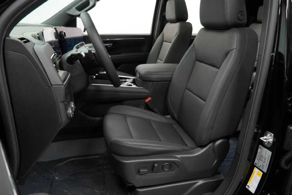 New 2026 Black Chevrolet LT image 3