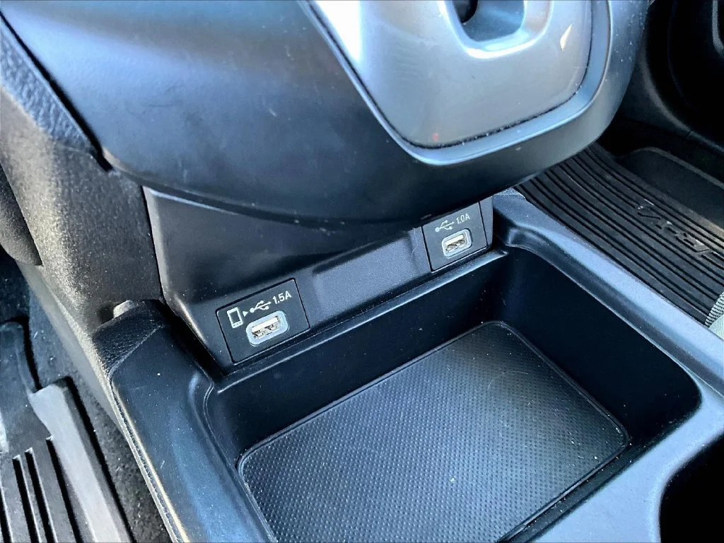 Used 2022 White Honda EX image 15