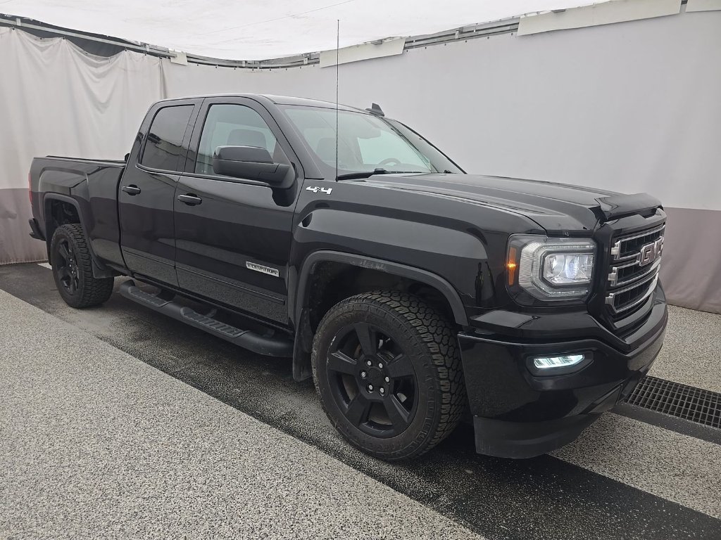 Used 2018 Onyx Black GMC Fleet/Base image 2