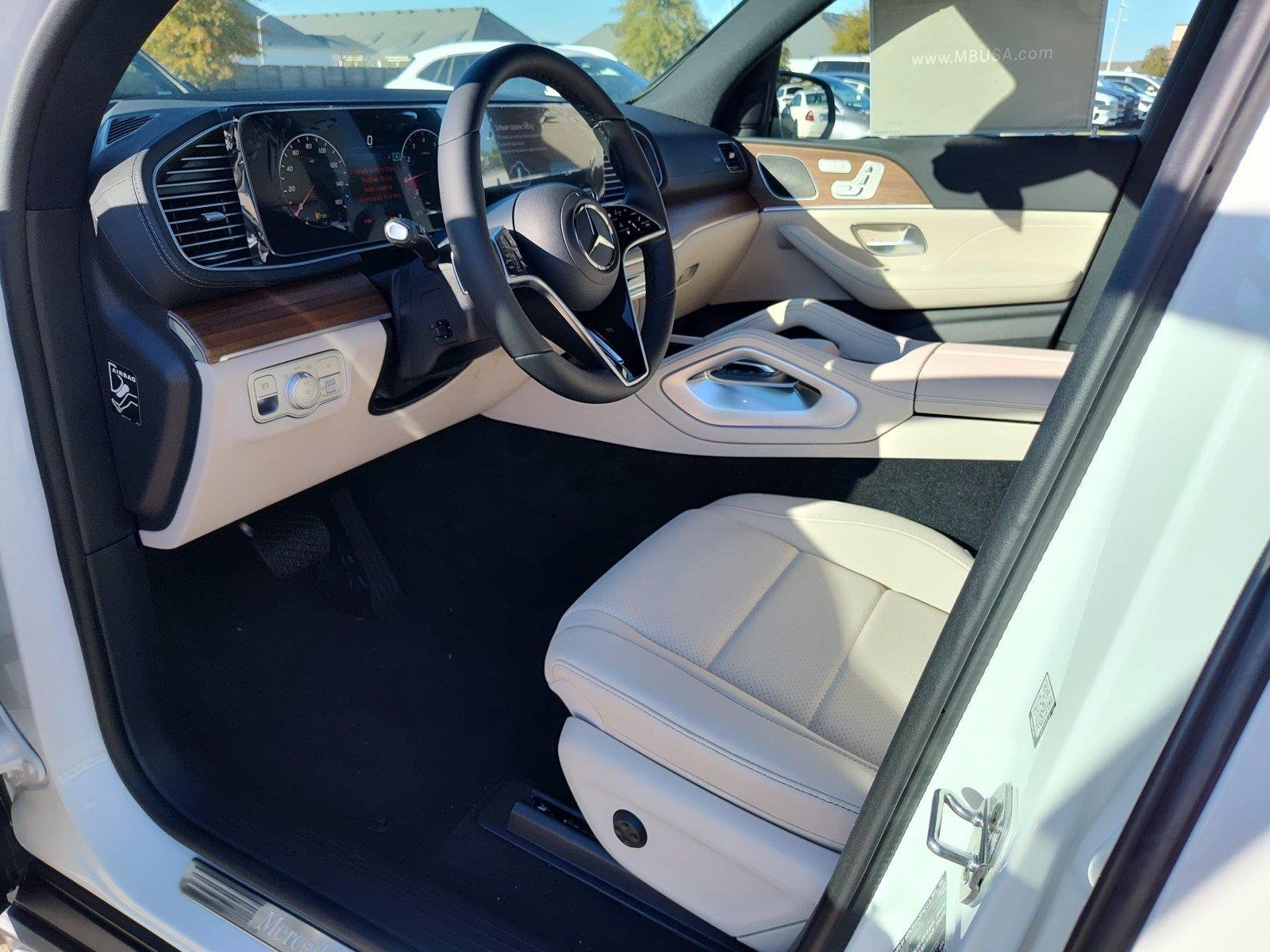 Used 2026 Polar White Mercedes-Benz GLE 350 image 2