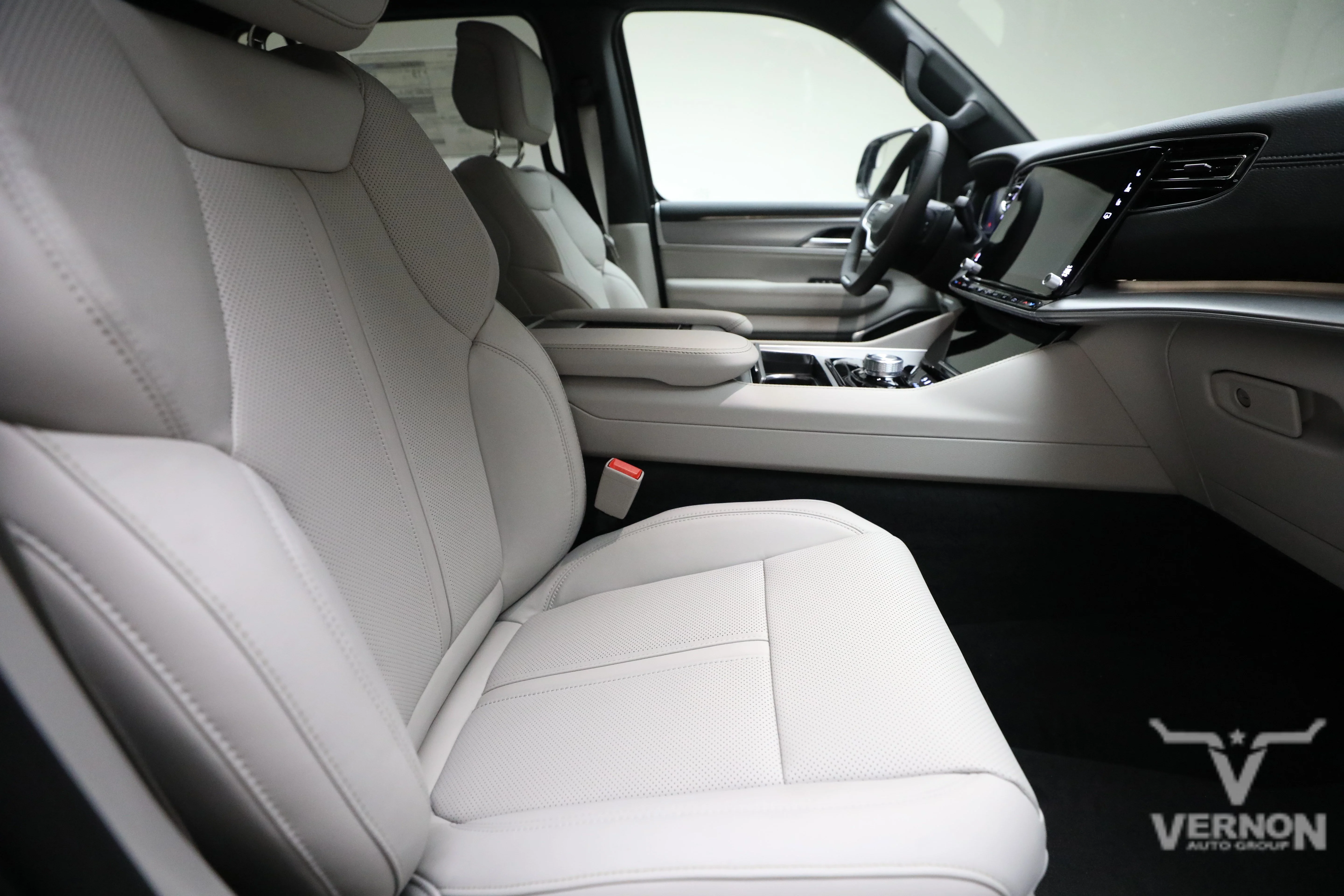 New 2026 Jeep Grand Wagoneer Base 4x4