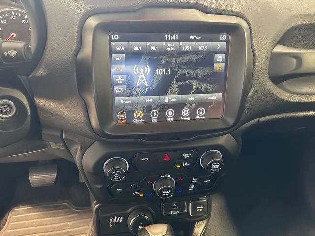 Used 2023 Alpine White Jeep Latitude image 11