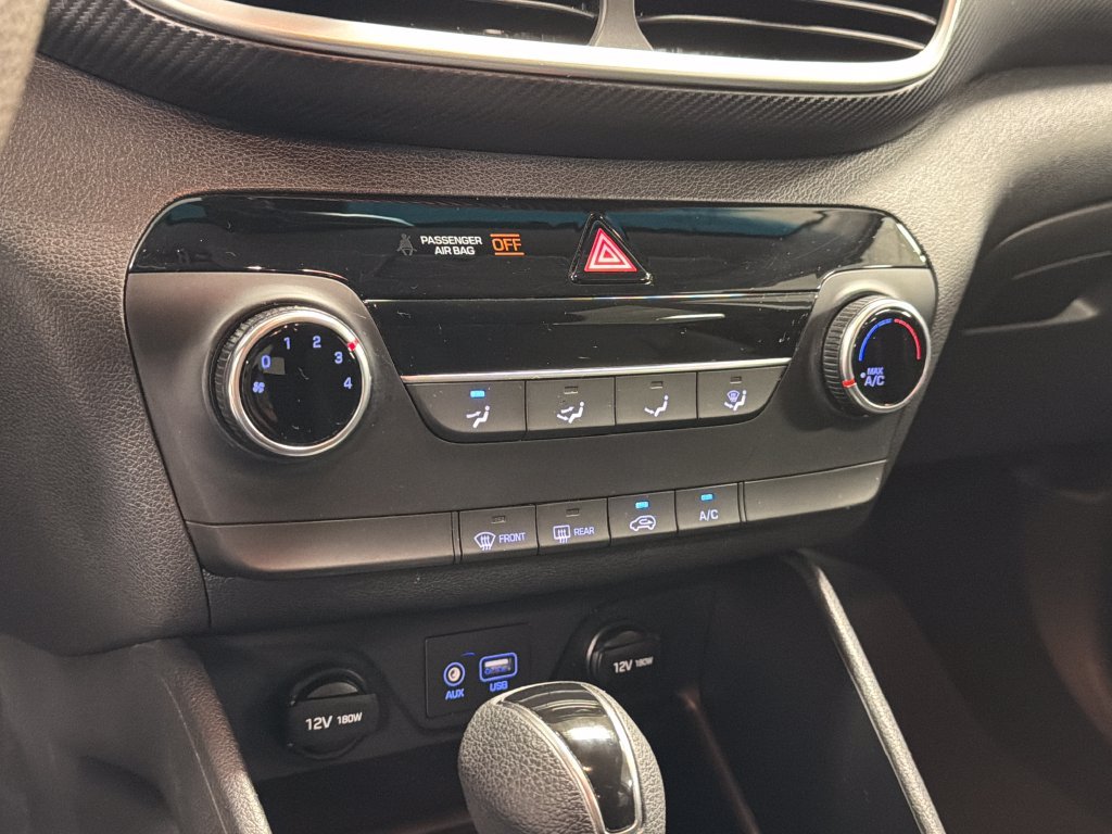 Used 2019 Blue Hyundai SE image 35