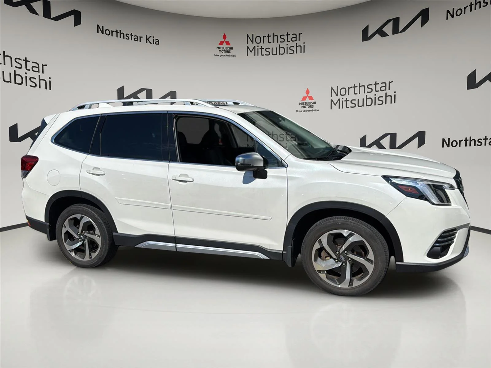 Used 2022 Crystal White Pearl Subaru Touring image 7