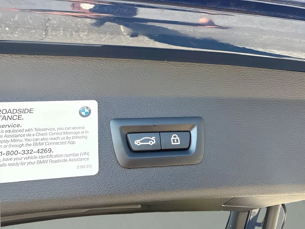 Used 2018 Blue BMW sDrive28i image 24