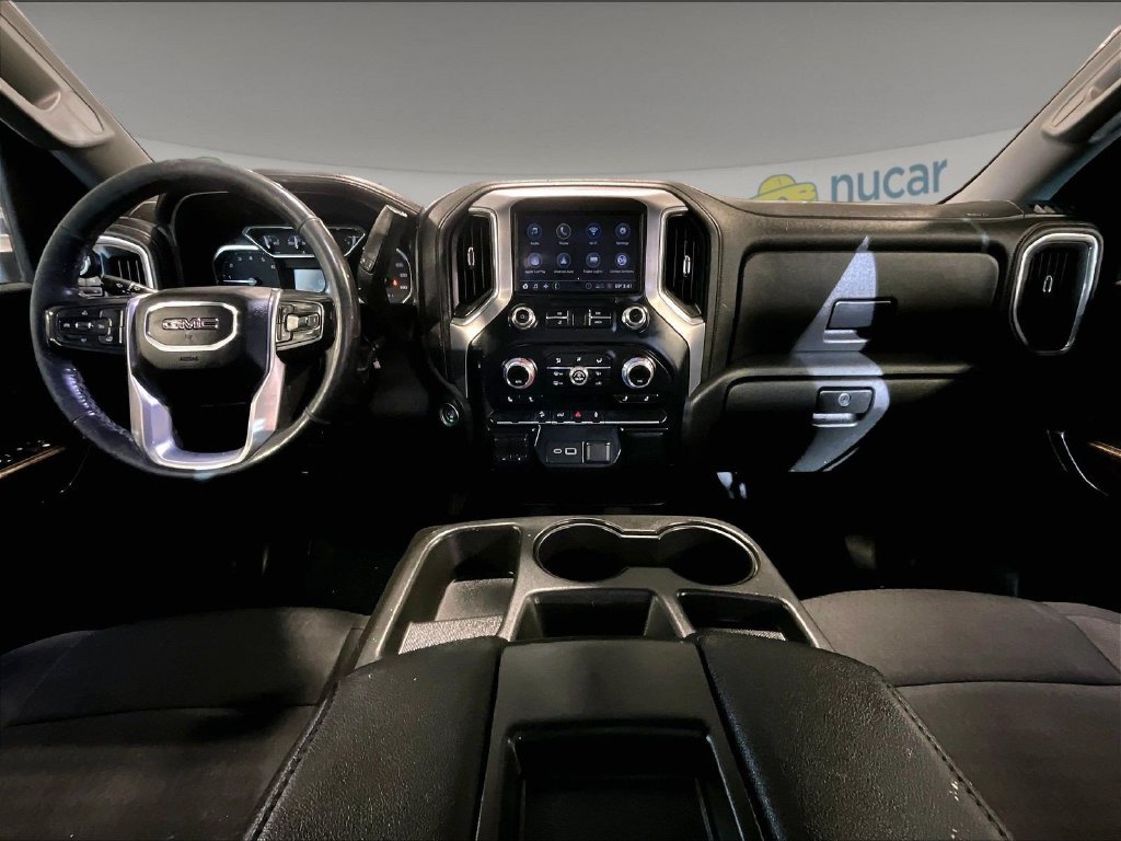 Used 2022 White GMC SLE image 21