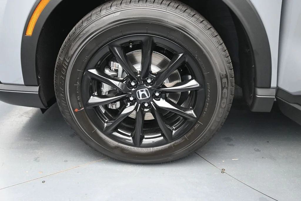 New 2026 Urban Gray Pearl Honda Sport-L image 12