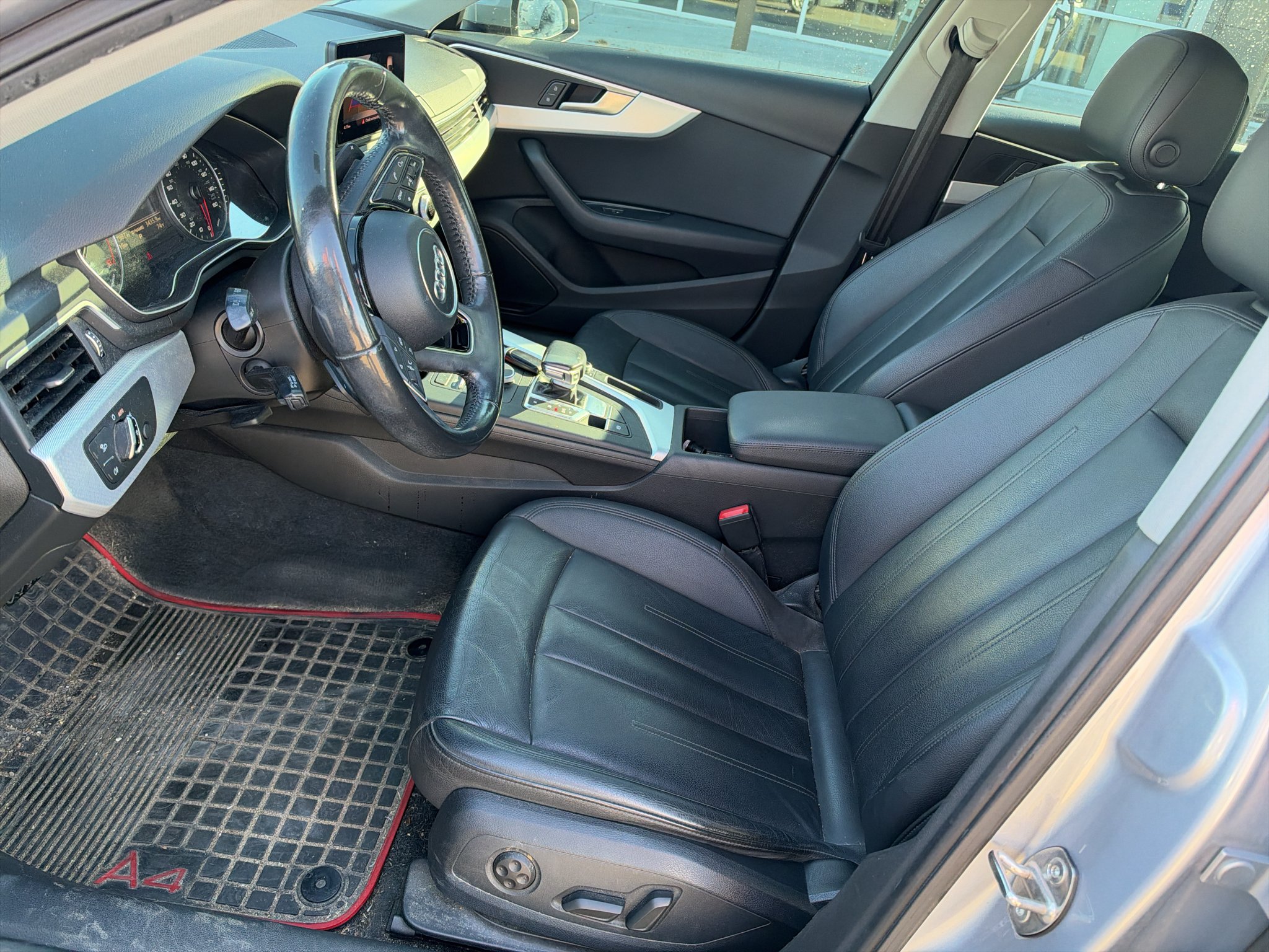 Used 2017 Florett Silver Metallic Audi Premium image 8