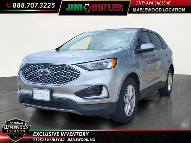 Used 2024  Ford SEL image 1