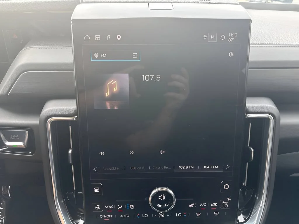 Used 2025 Sterling Metallic GMC Denali image 20