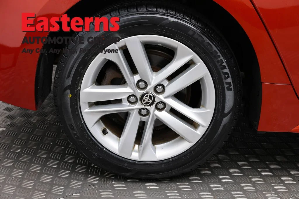 Used 2019 Red Toyota SE image 29