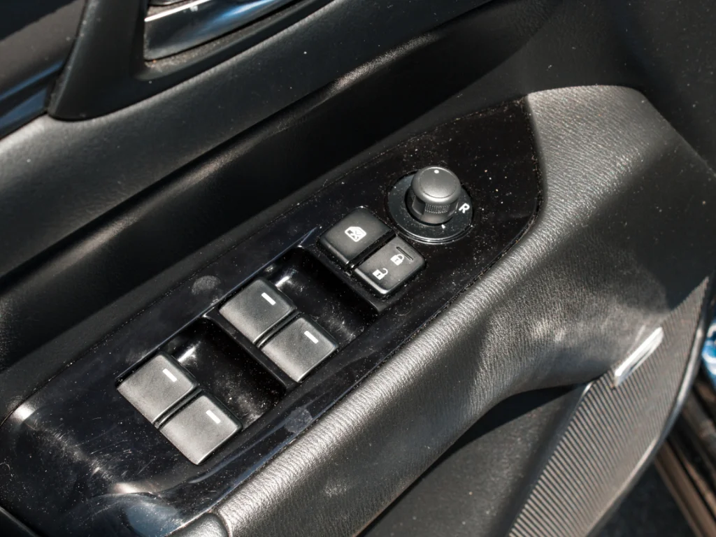 Used 2019 Deep Crystal Blue Mica Mazda Touring image 8