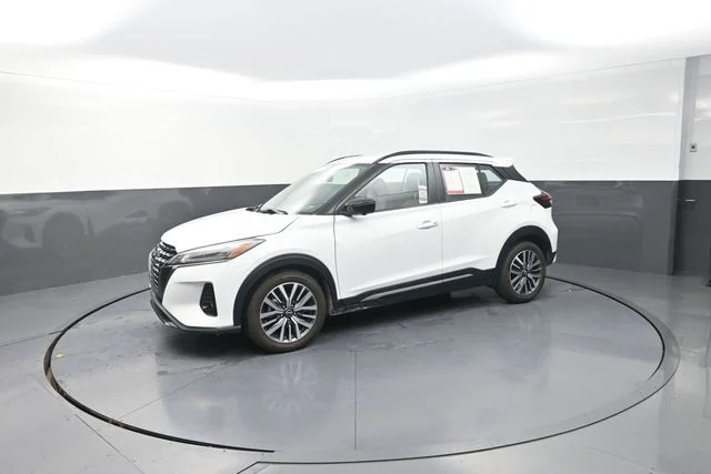 Used 2024 White Nissan SR image 67