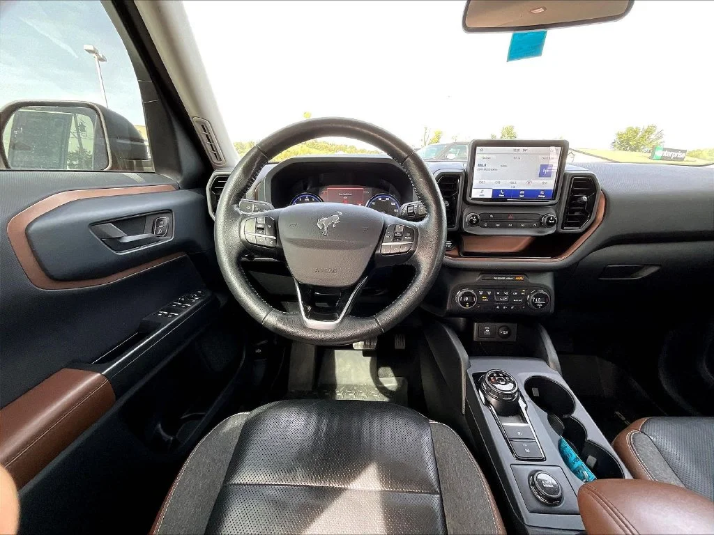 Used 2021 Red Ford Outer Banks image 10