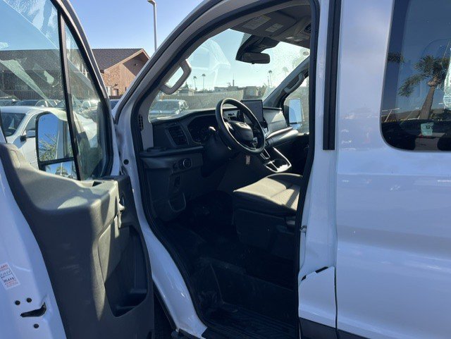 Used 2023 Oxford White Ford XLT image 10