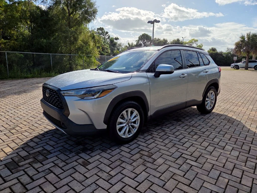Certified Used 2022 Silver Toyota LE image 3