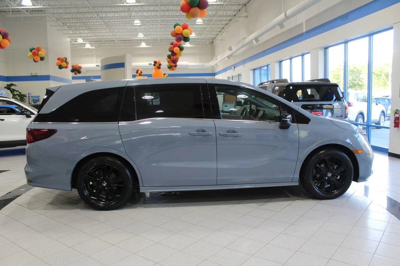 2023 Honda Odyssey SPORT - Photo 35