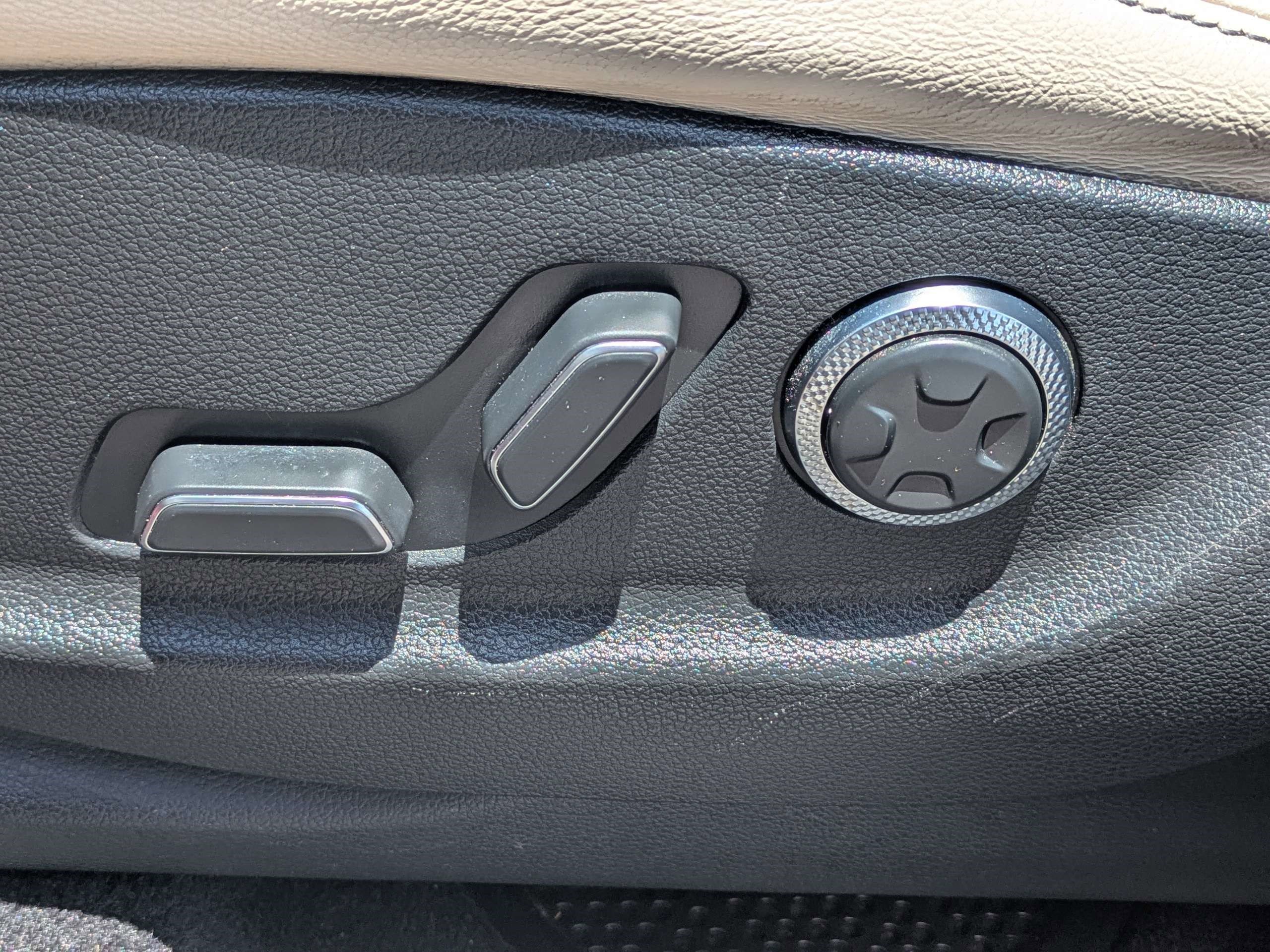 Used 2023  Genesis 2.5T image 19