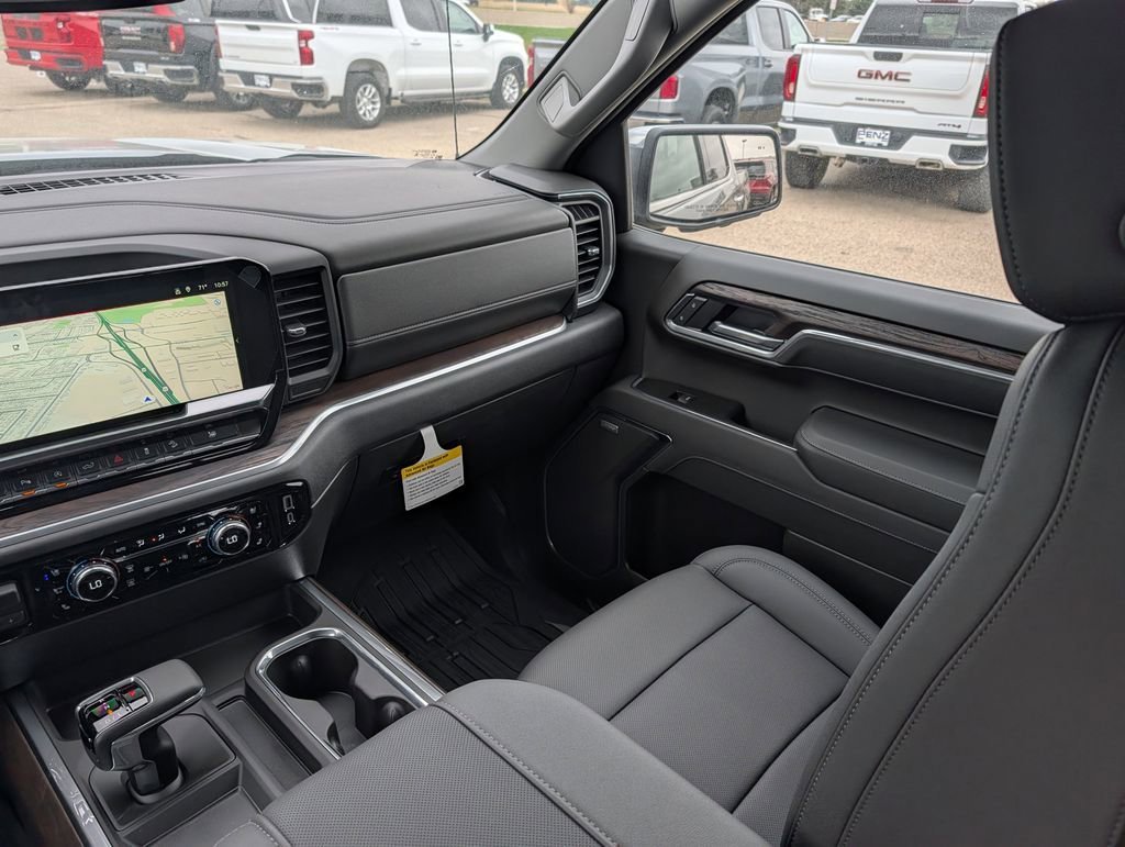 2026 GMC Sierra 1500 SLT - Photo 11