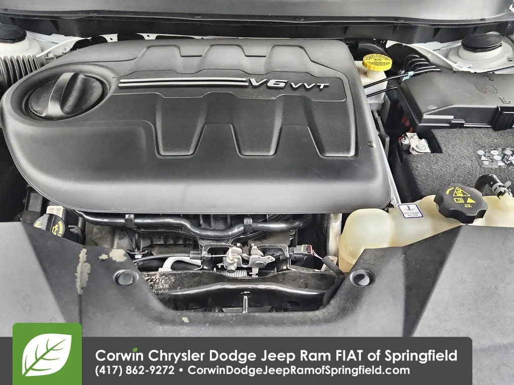 Certified Used 2022 White Jeep Latitude Lux image 33