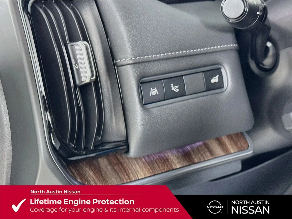 New 2026 White Nissan Platinum Reserve image 11