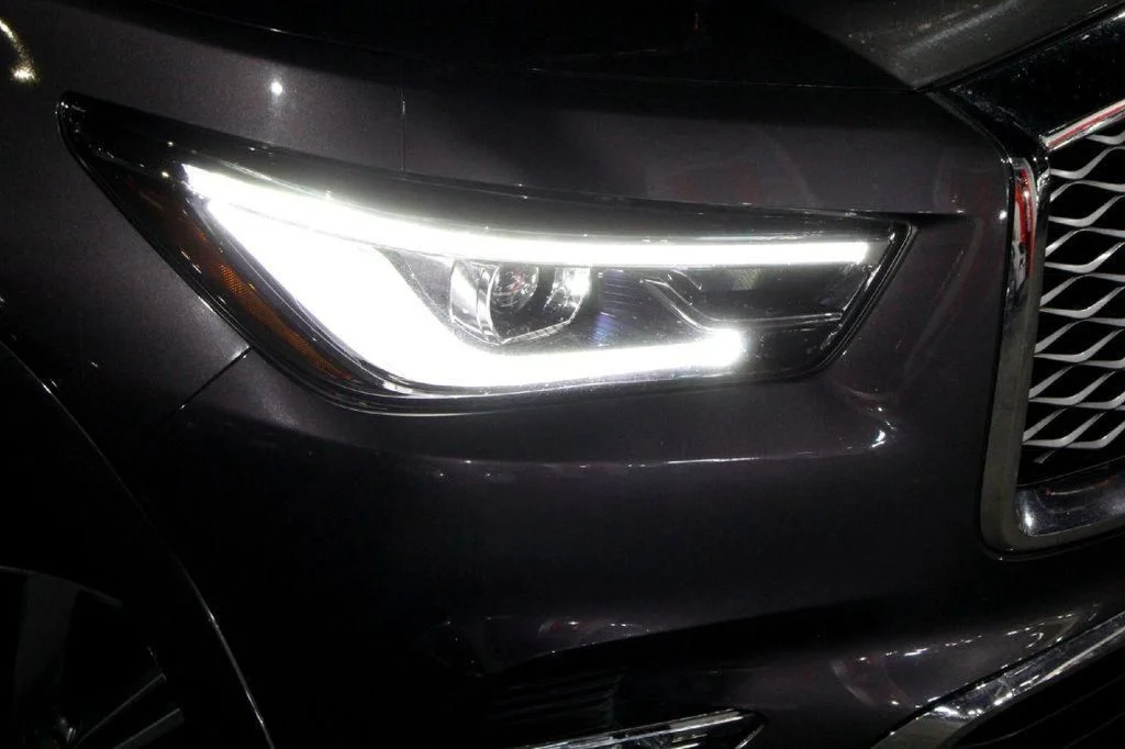 Used 2024 Gray INFINITI LUXE image 2