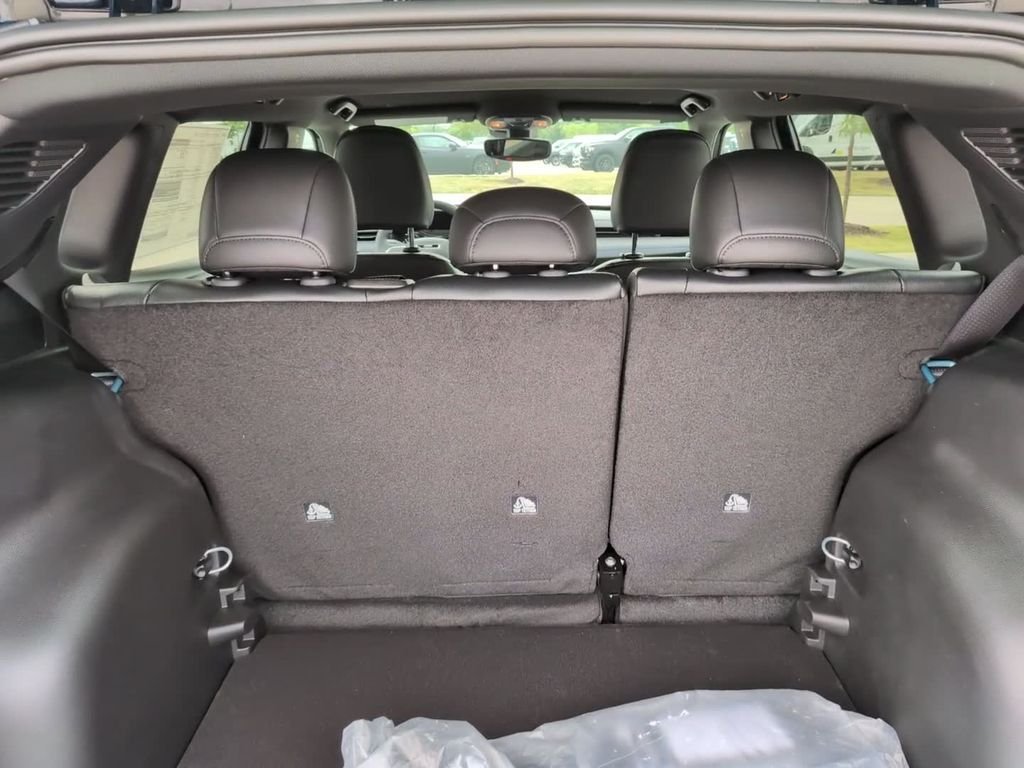 New 2026 Fathom Blue Pearl Coat Jeep Latitude image 7