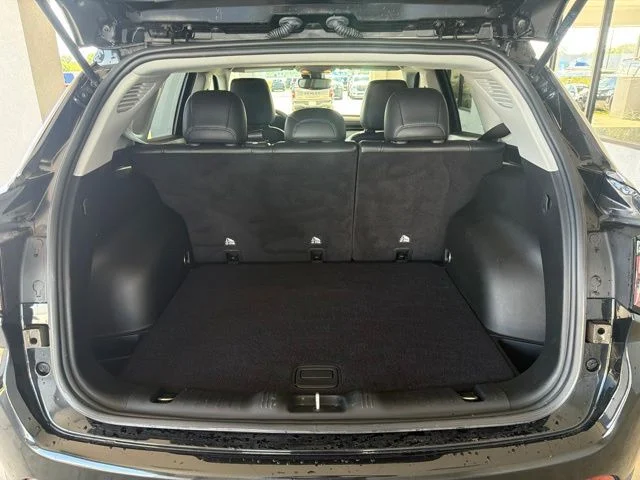 Used 2022 Black Jeep Limited image 7