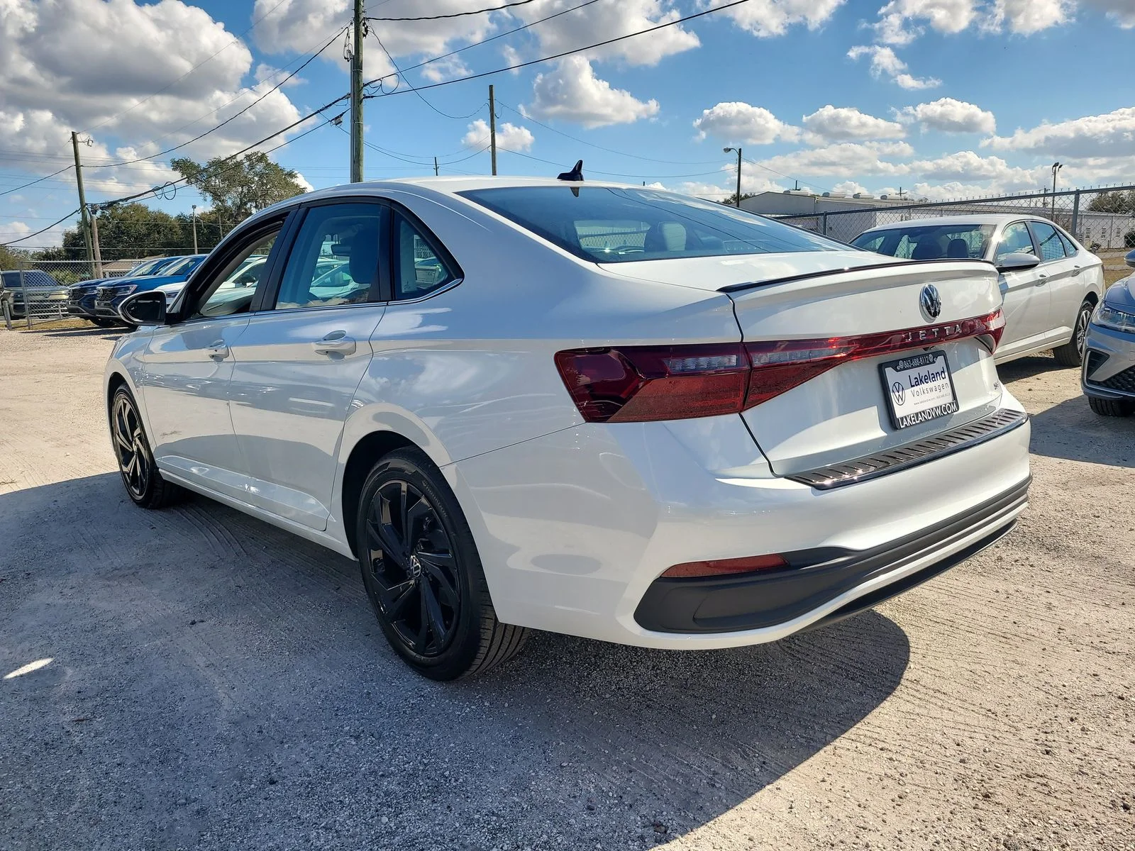 New 2026 Opal White Pearl Volkswagen 1.5T SE image 8