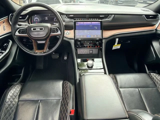 Used 2022 White Jeep Summit 4x2 image 23