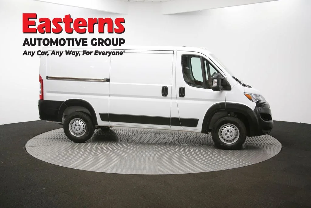 Used 2025 White Ram Base image 42