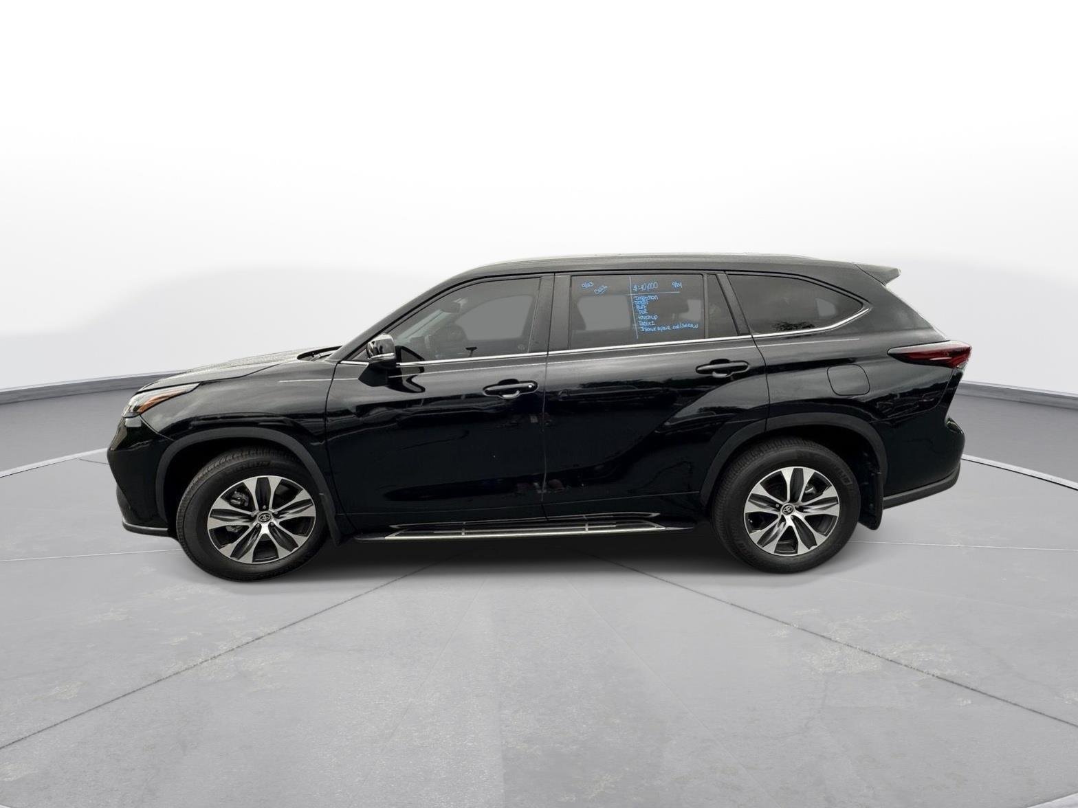 Used 2024 Midnight Black Metallic Toyota XLE image 9