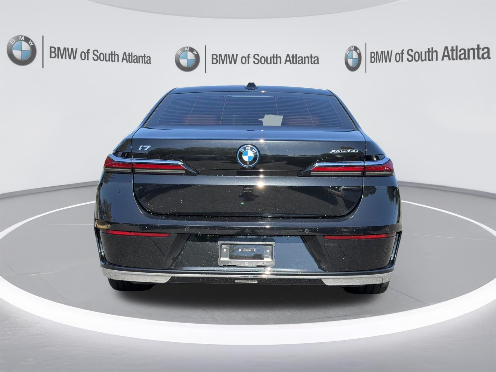 Used 2024 Black Sapphire Metallic BMW xDrive60 image 22