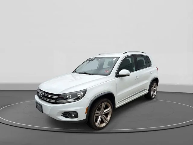 2016 Volkswagen Tiguan 2.0T R-Line's photo