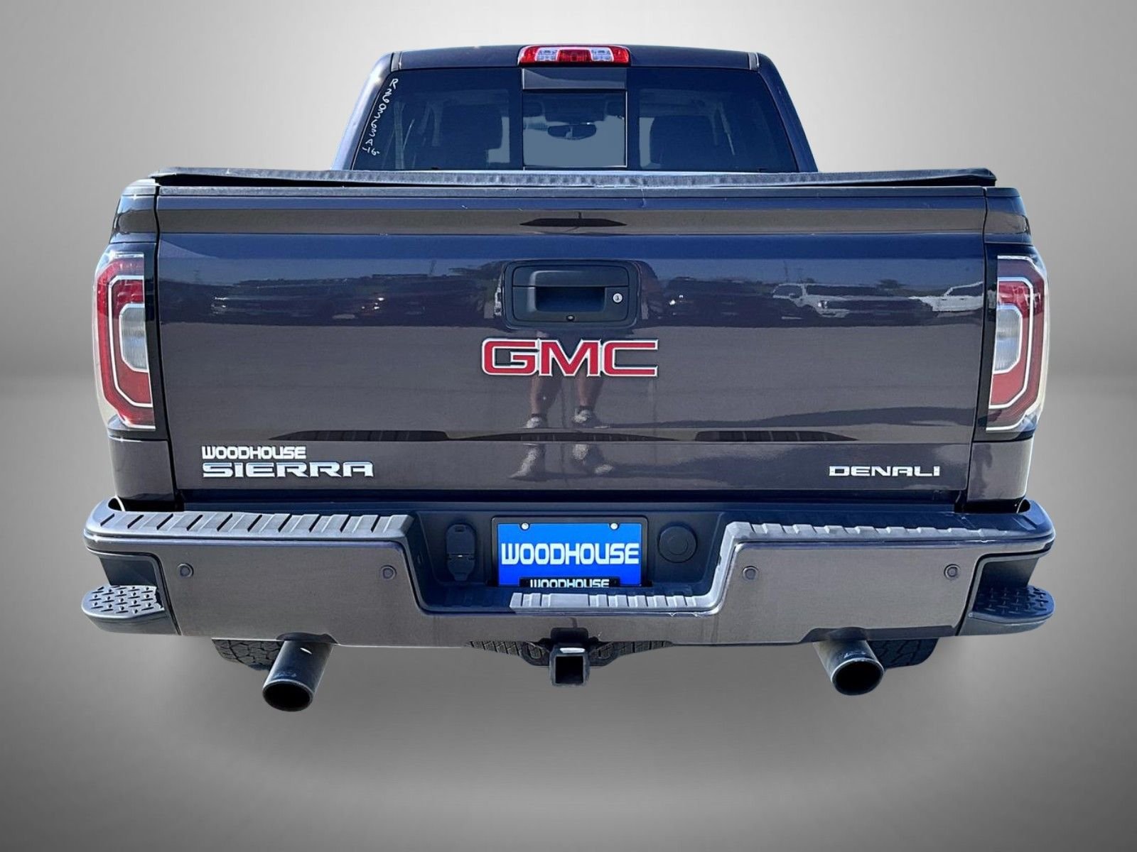 Used 2016 Gray GMC Denali image 6