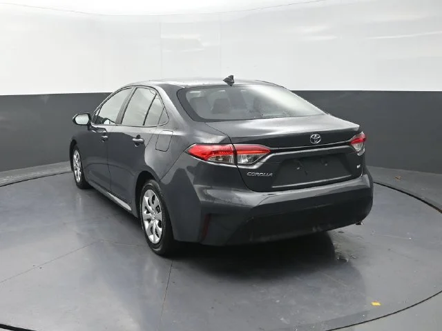 Used 2025  Toyota LE image 6