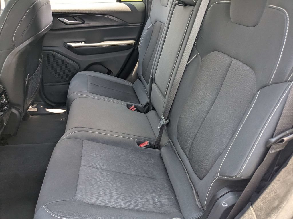 Used 2023 White Jeep Laredo image 14