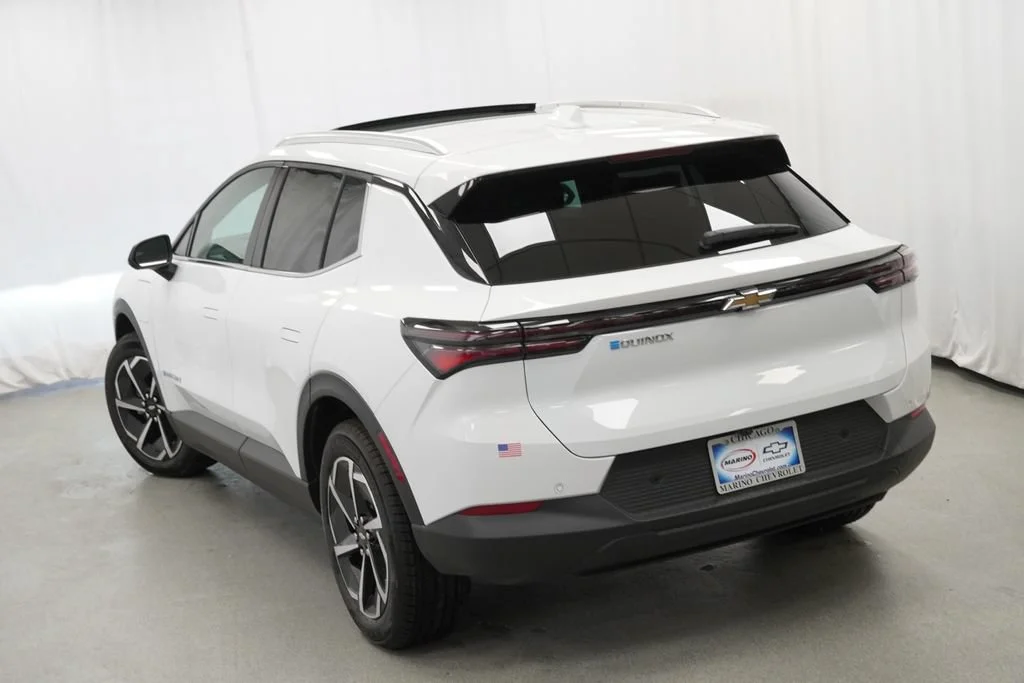 New 2026 Summit White Chevrolet LT image 35