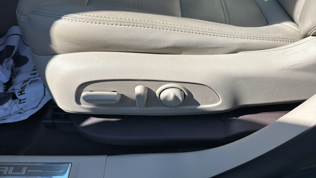 Used 2019 Blue GMC Denali image 15